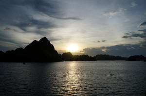 Atardecer Halong Bay